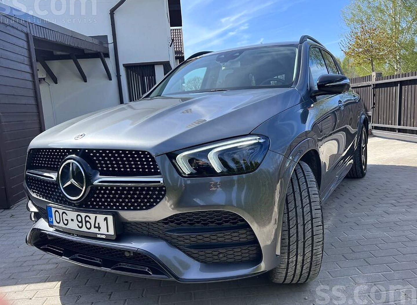Mercedes-Benz GLE 300 — foto 4