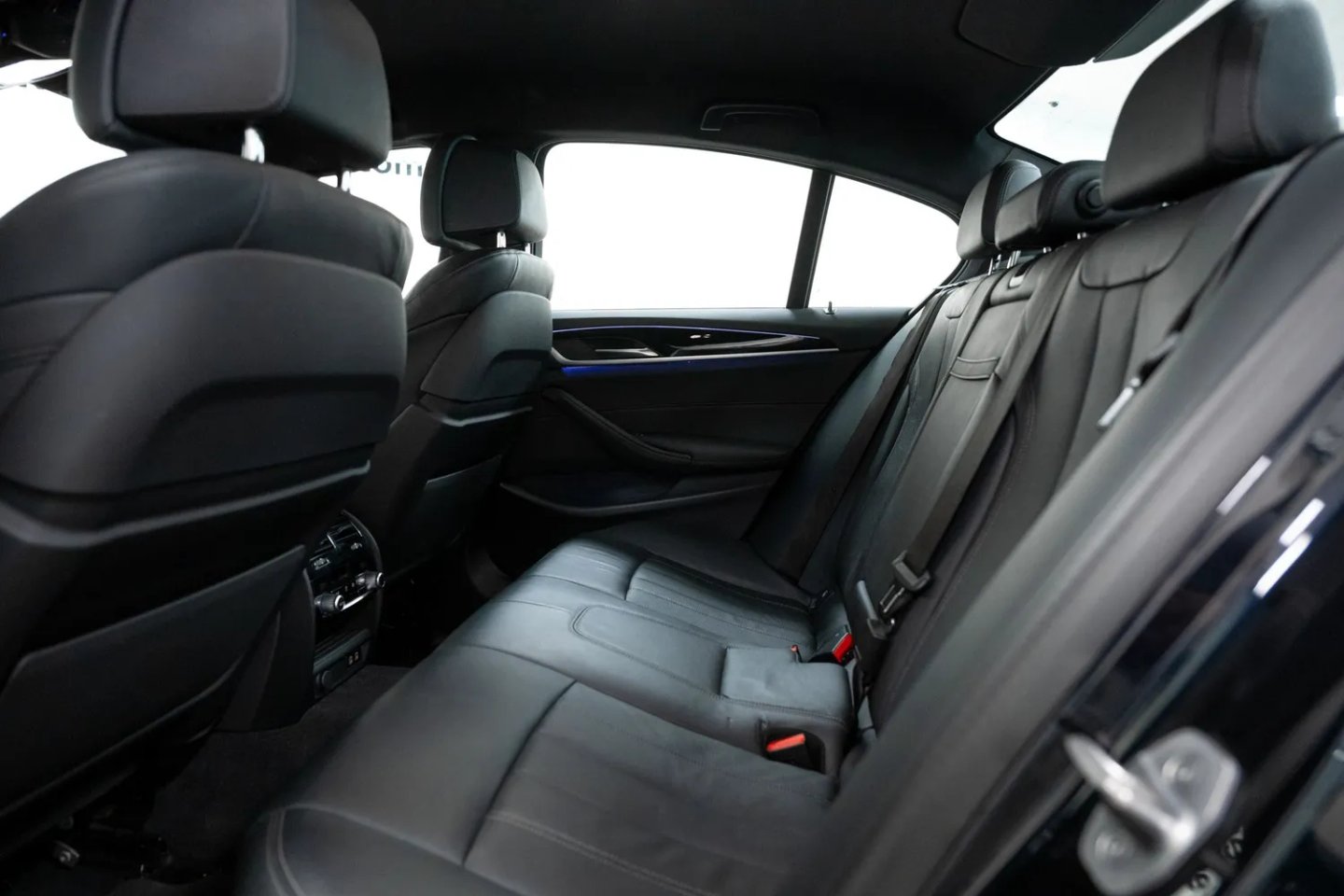 BMW 530 — foto 7