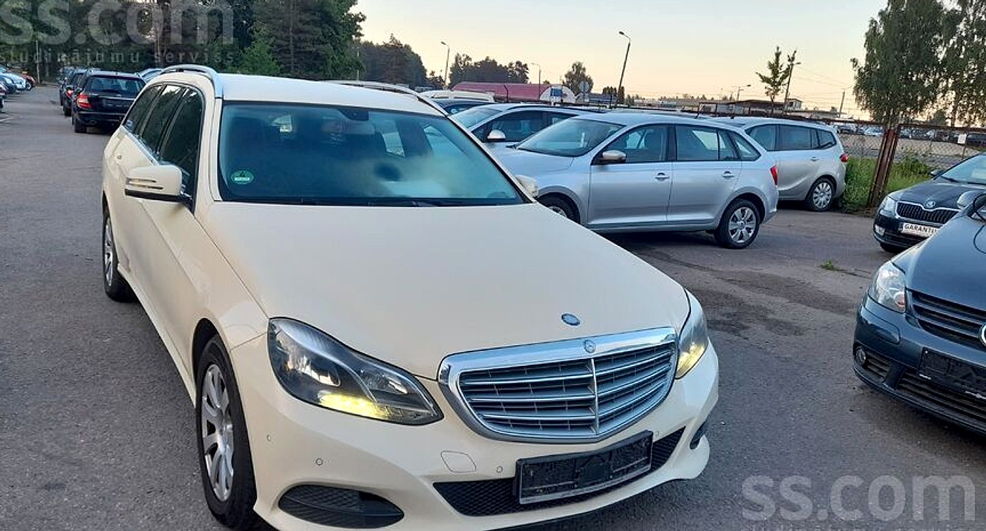 Mercedes-Benz E220 — foto 2