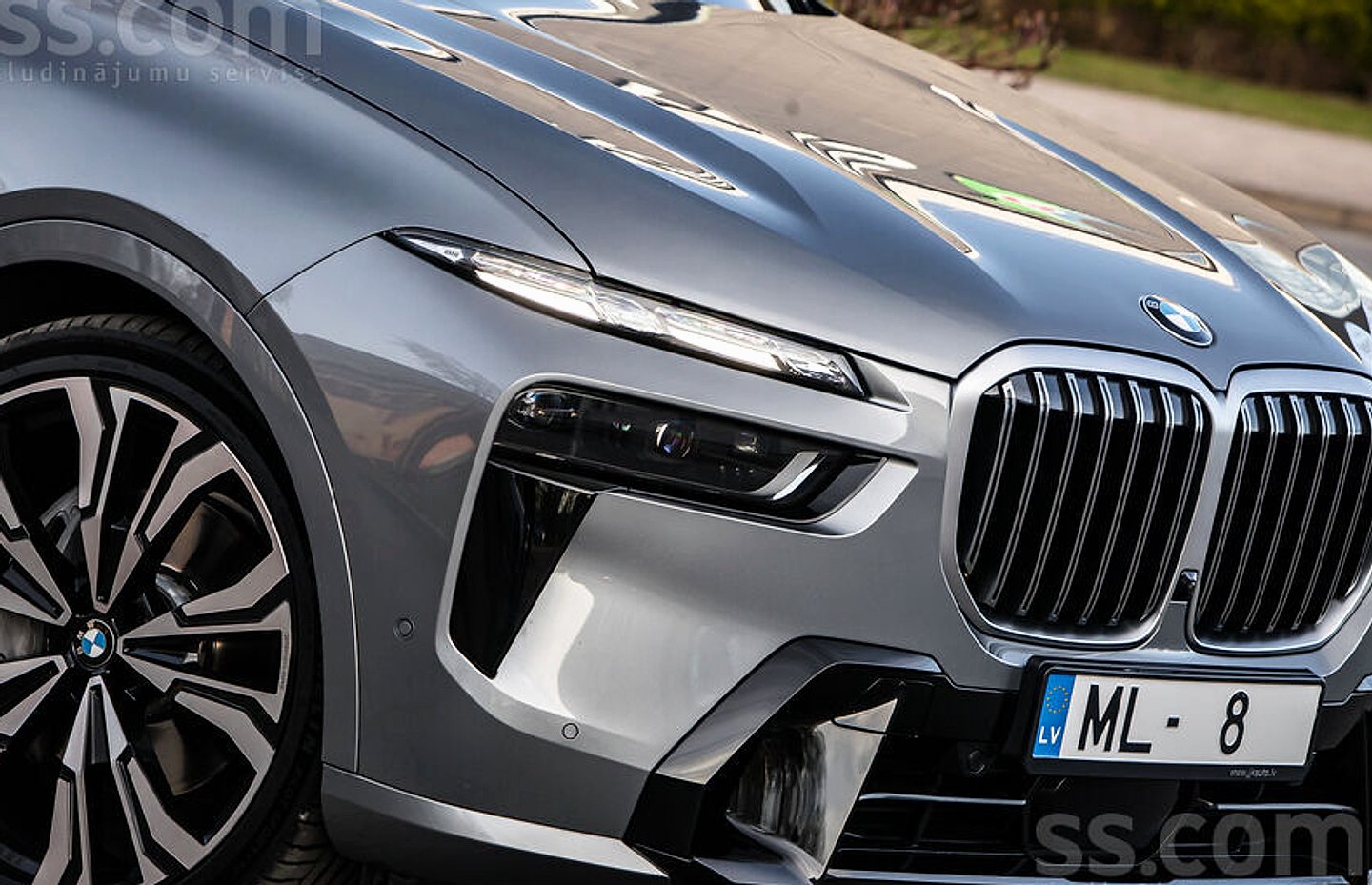 BMW X7 — foto 3