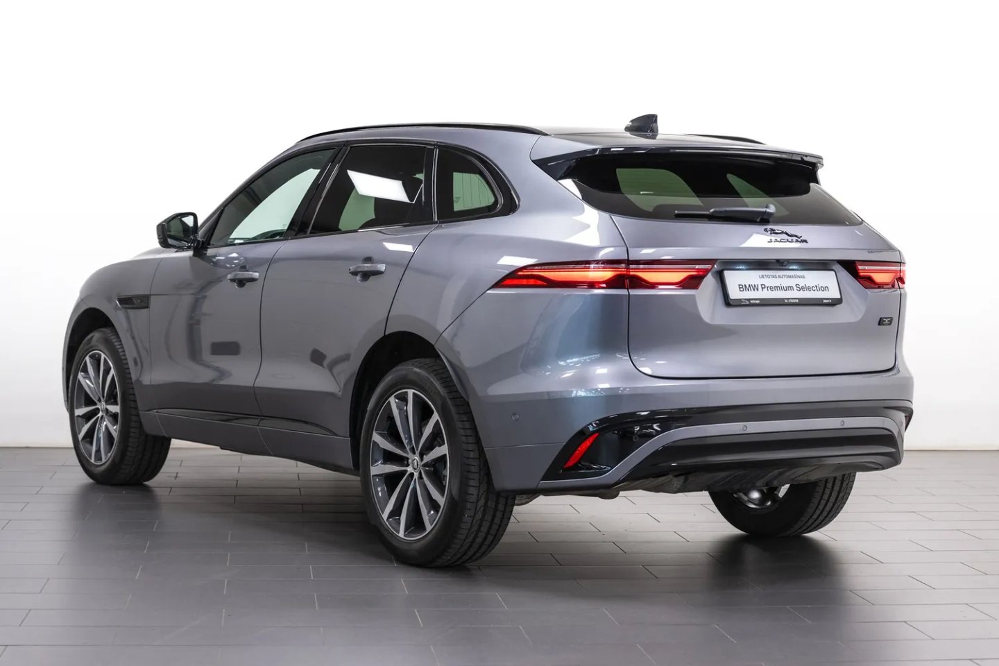 Jaguar F PACE — foto 3