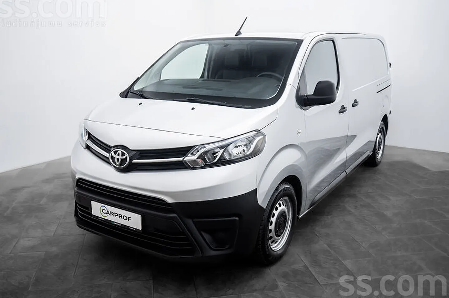 Toyota Proace, 2017. gads