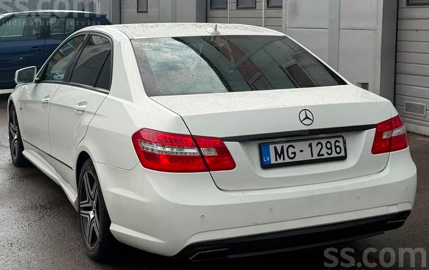 Mercedes-Benz E220 — foto 2