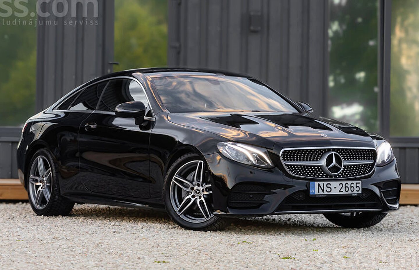 Mercedes-Benz E300 — foto 2