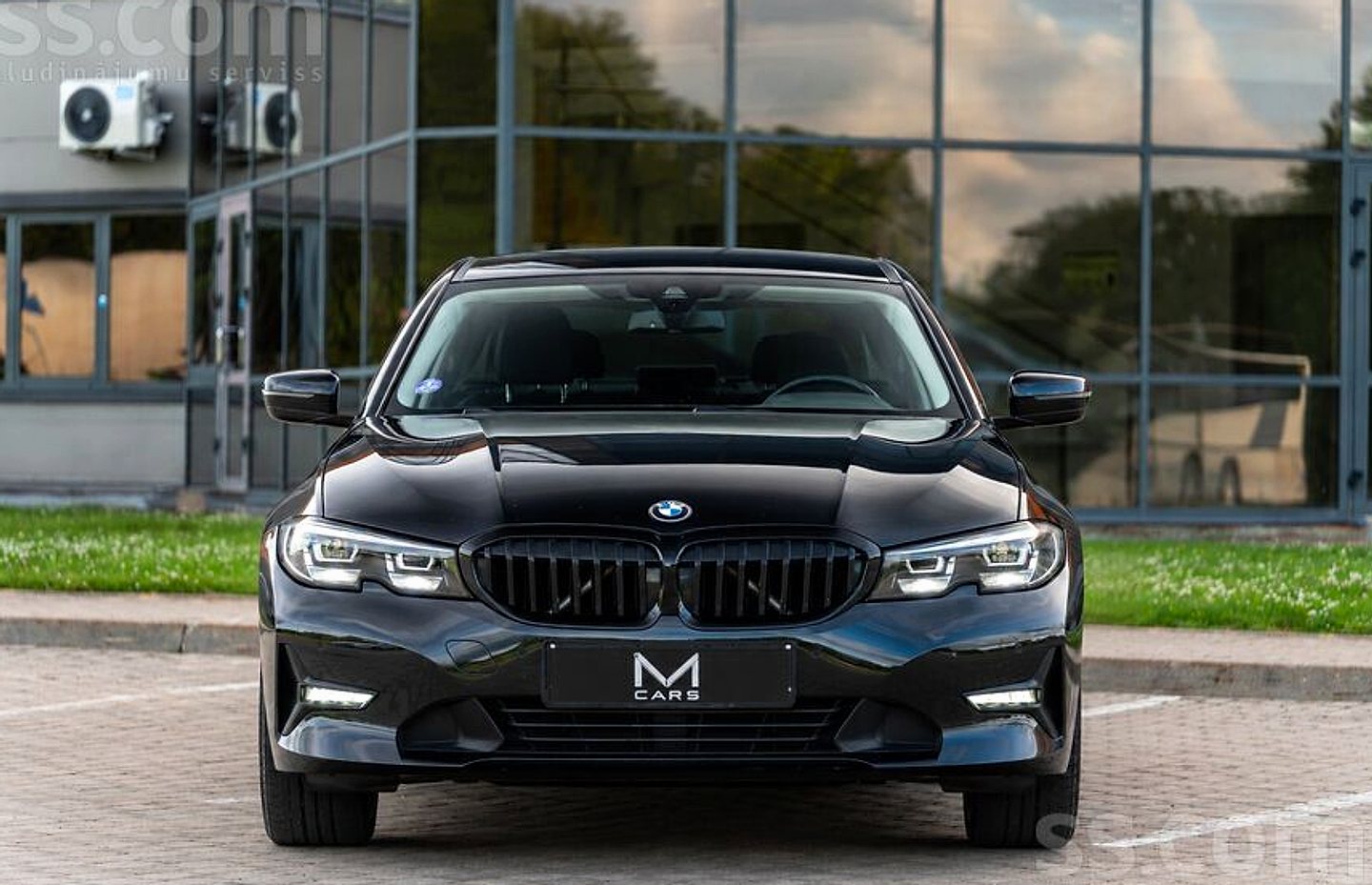 BMW 318 — foto 2