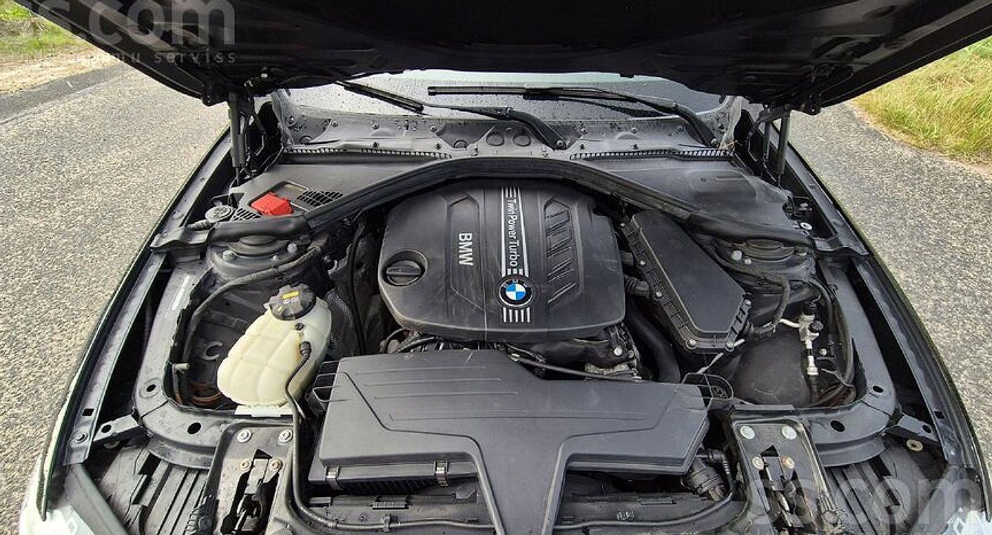 BMW 320 — foto 5
