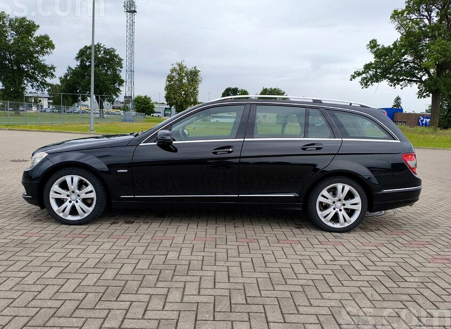 Mercedes-Benz C220 — foto 2