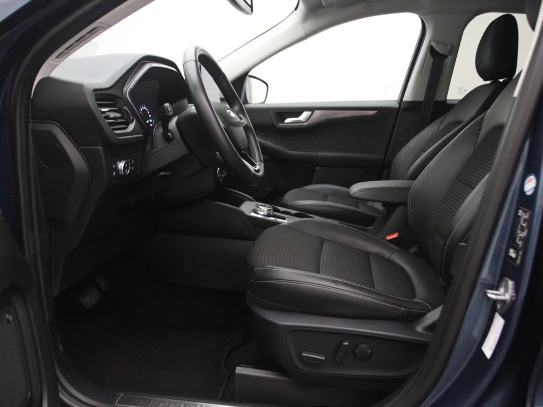 Ford Kuga — foto 5