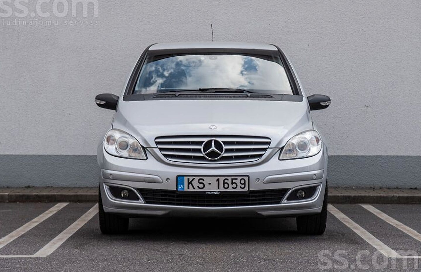 Mercedes-Benz B180 — foto 2