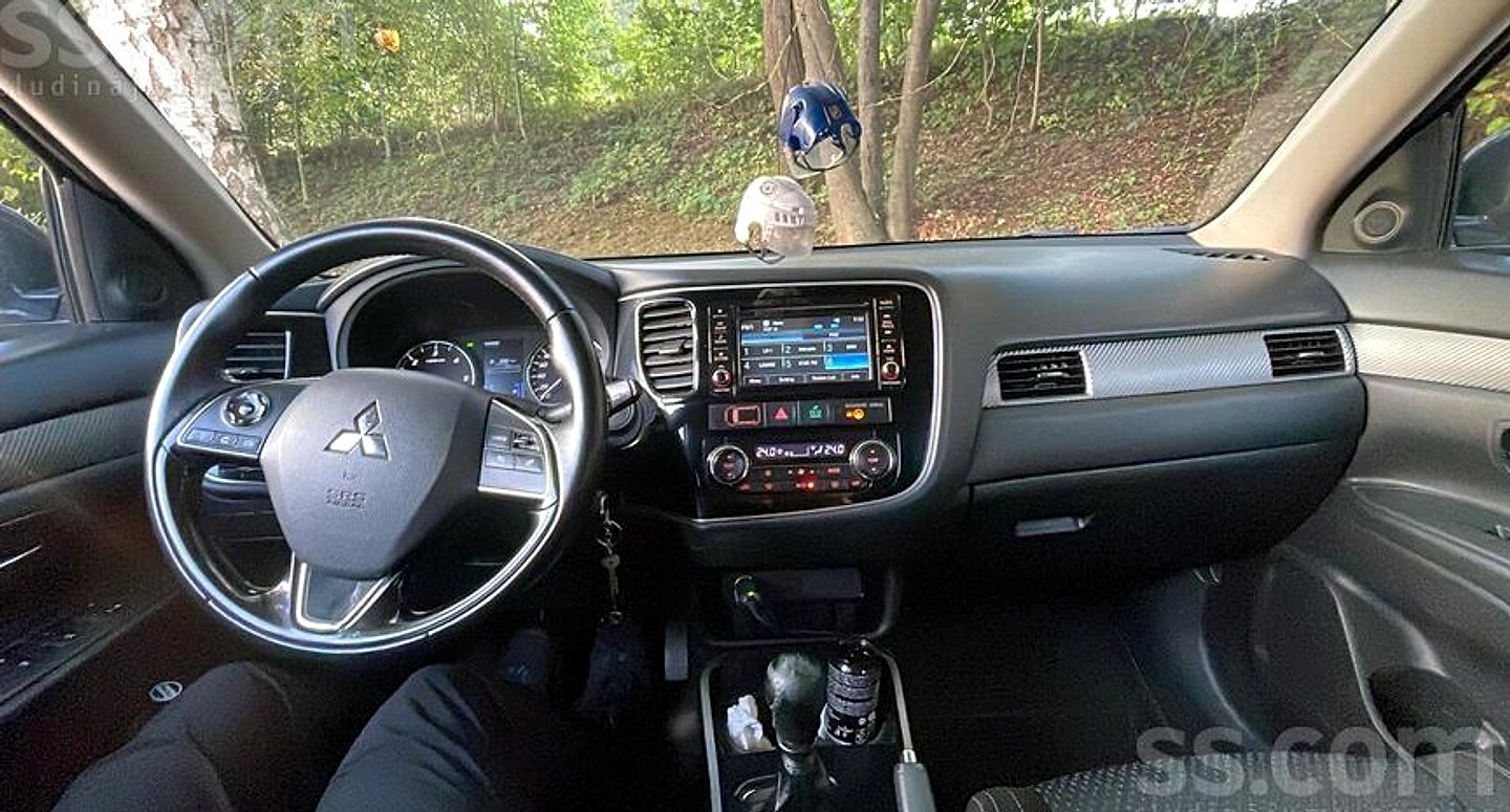 Mitsubishi Outlander — foto 3