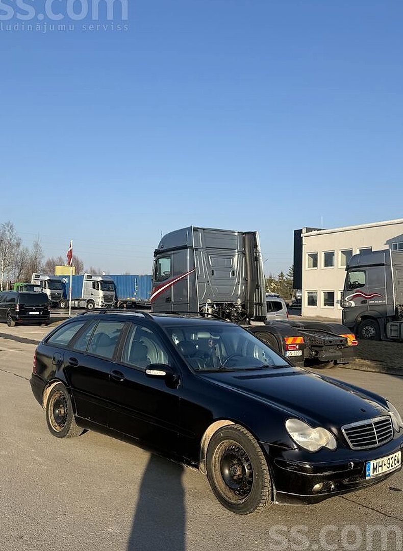 Mercedes-Benz C180, 2001. gads