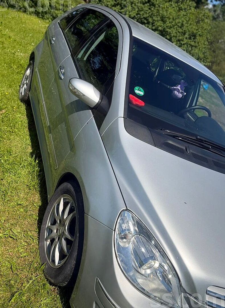 Mercedes-Benz B180 — foto 3