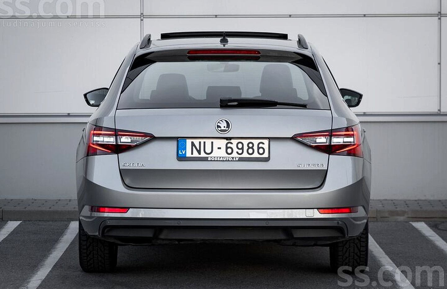 Škoda Superb — foto 4