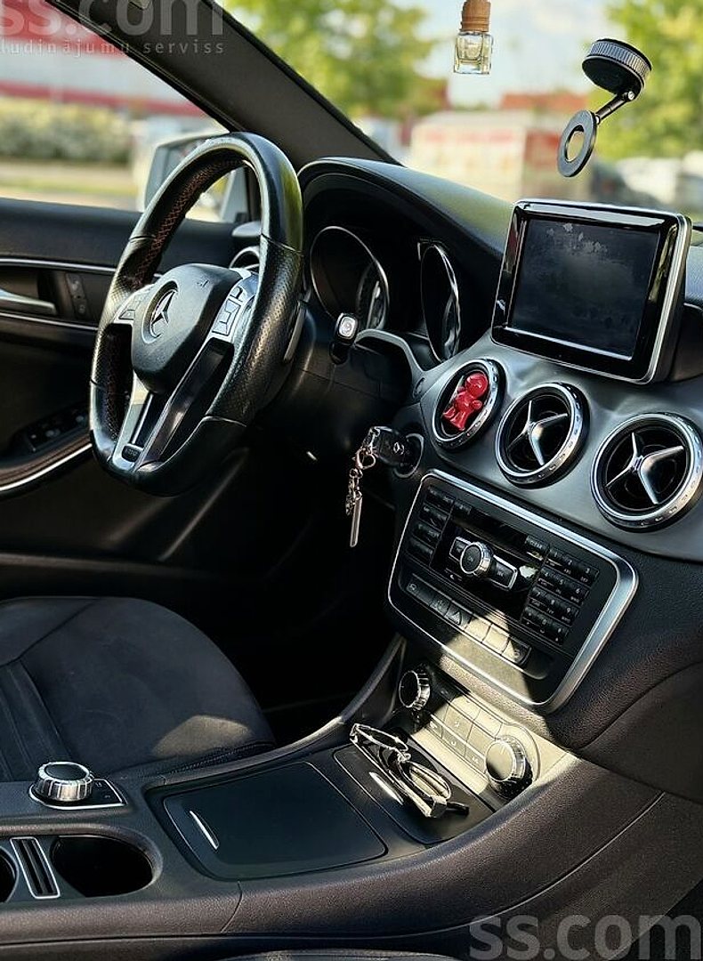 Mercedes-Benz GLA220 — foto 3