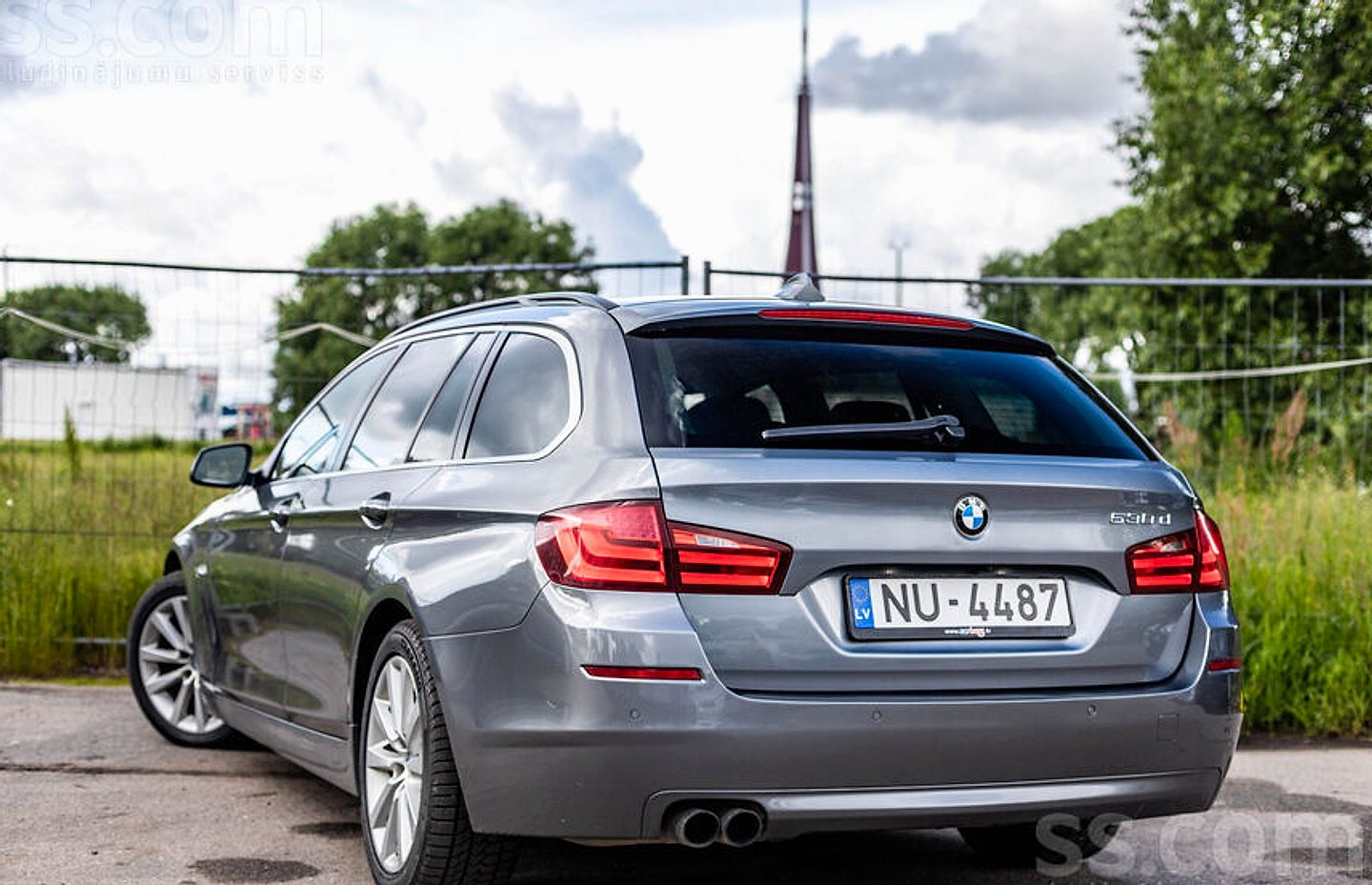BMW 530 — foto 6