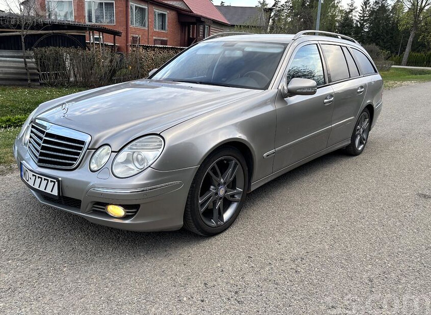 Mercedes-Benz E280 — foto 2