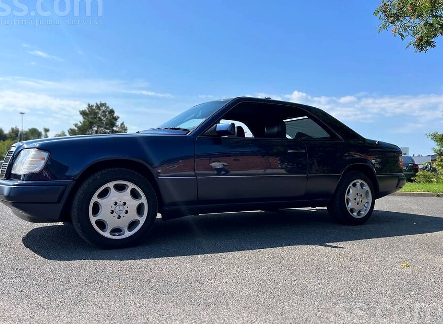 Mercedes-Benz E220 — foto 3