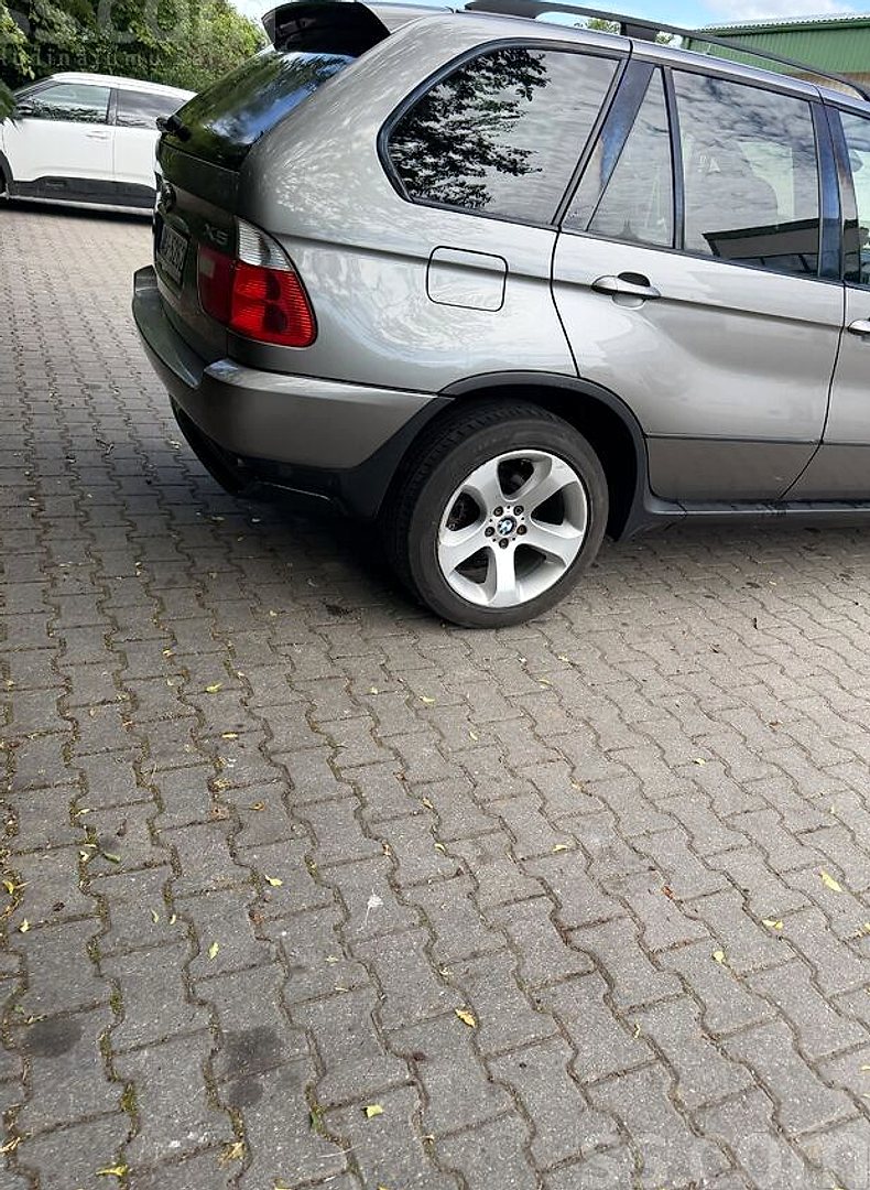 BMW X5 — foto 5