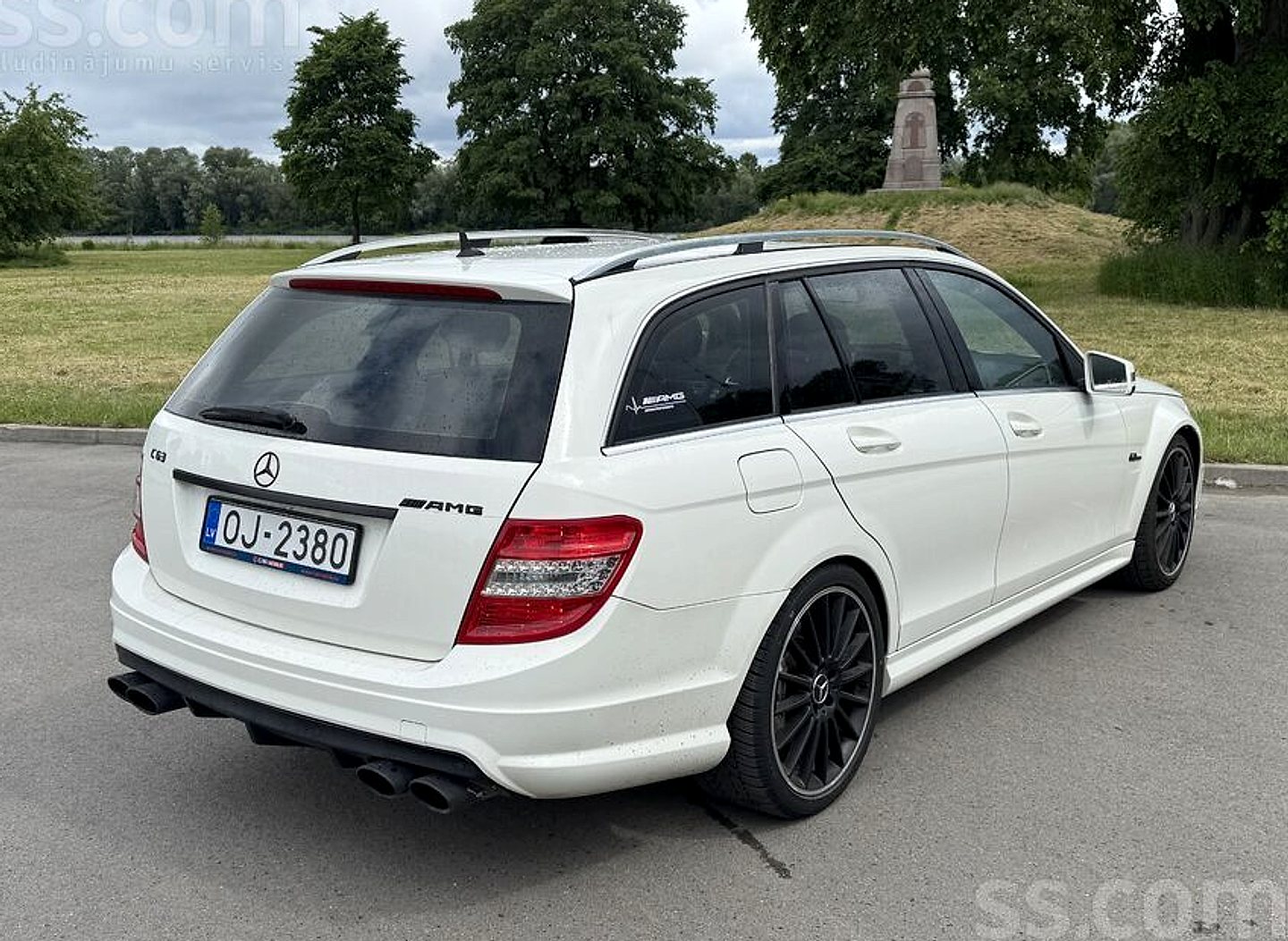 Mercedes-Benz C63 AMG — foto 6