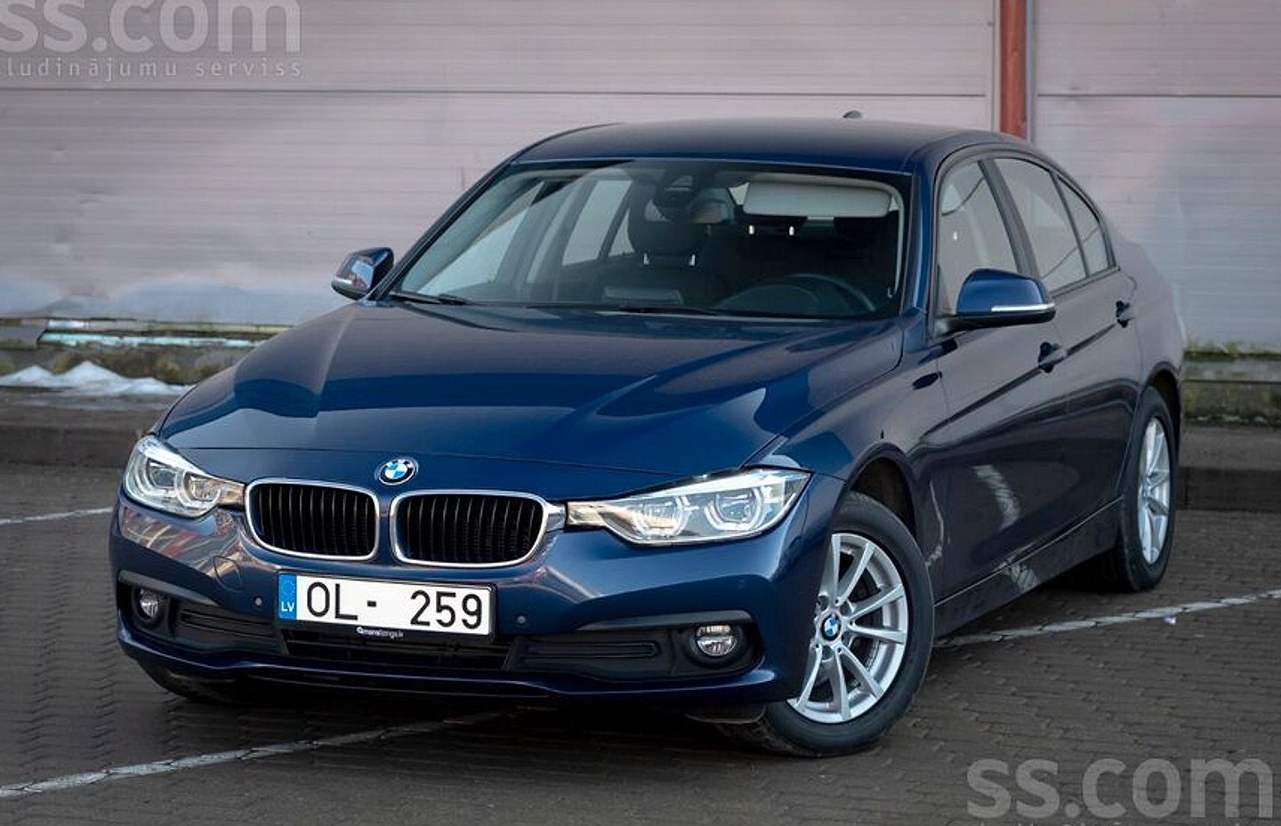 BMW 320 — foto 3