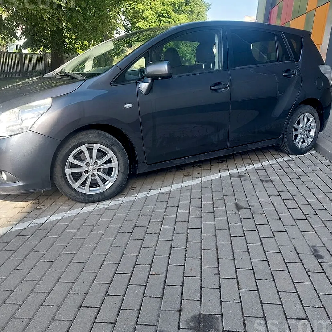 Toyota Verso, 2011. gads