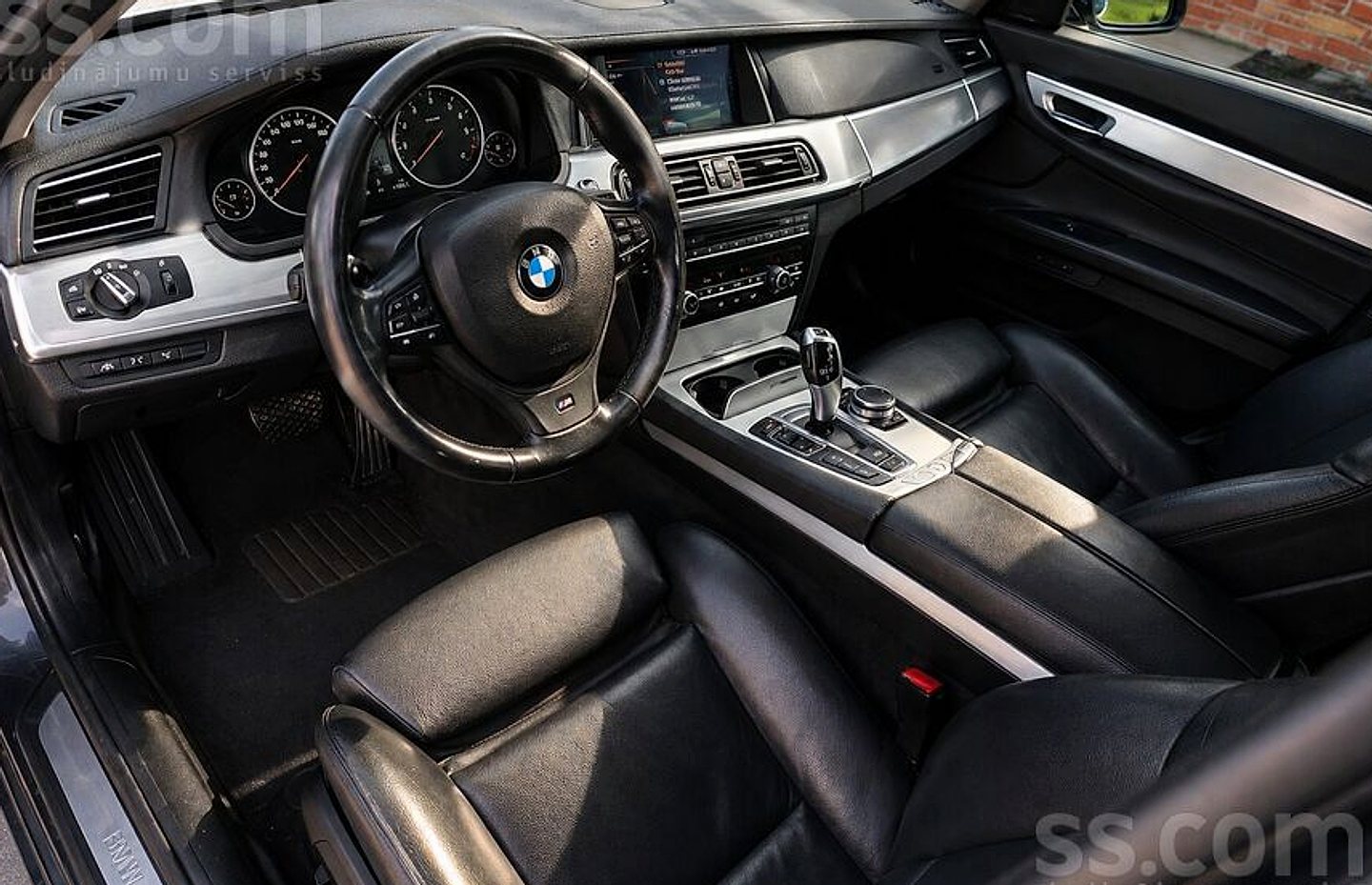 BMW 740 — foto 4