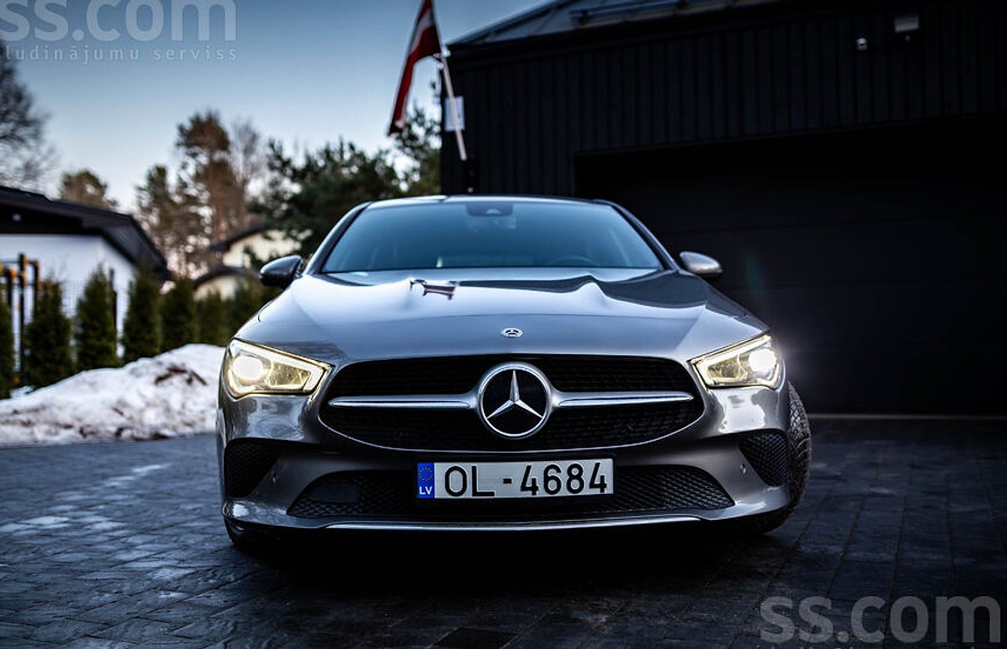Mercedes-Benz CLA180 — foto 3