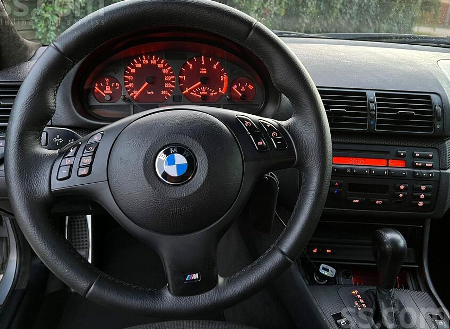 BMW 320 — foto 5