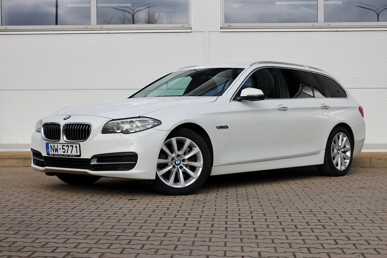BMW 525, 2014. gads