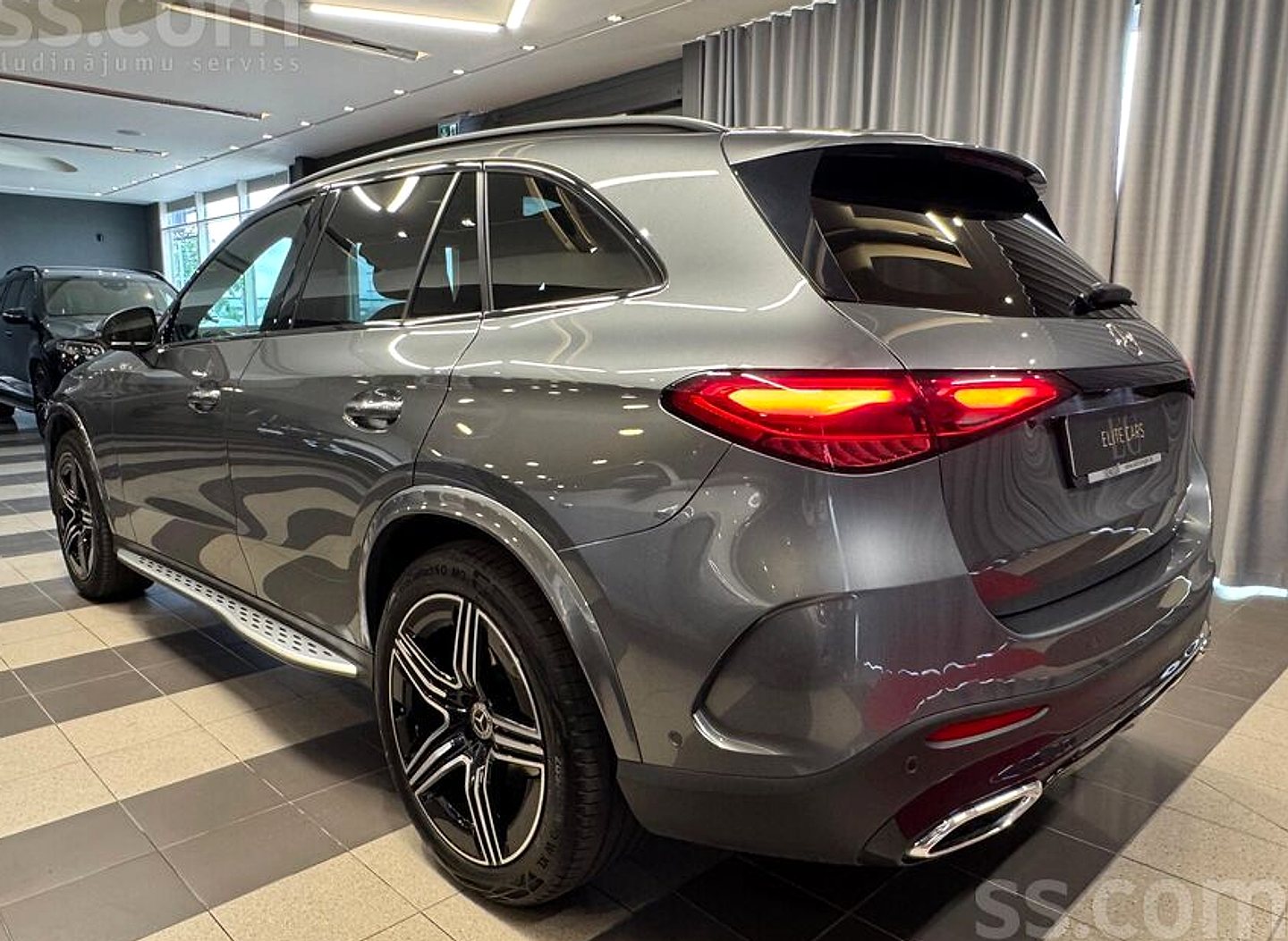 Mercedes-Benz GLC 300 — foto 6
