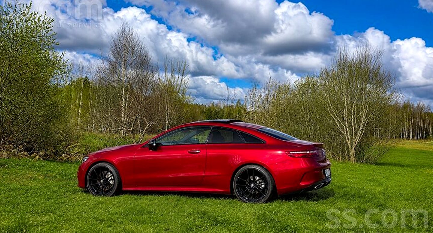 Mercedes-Benz E300 — foto 3