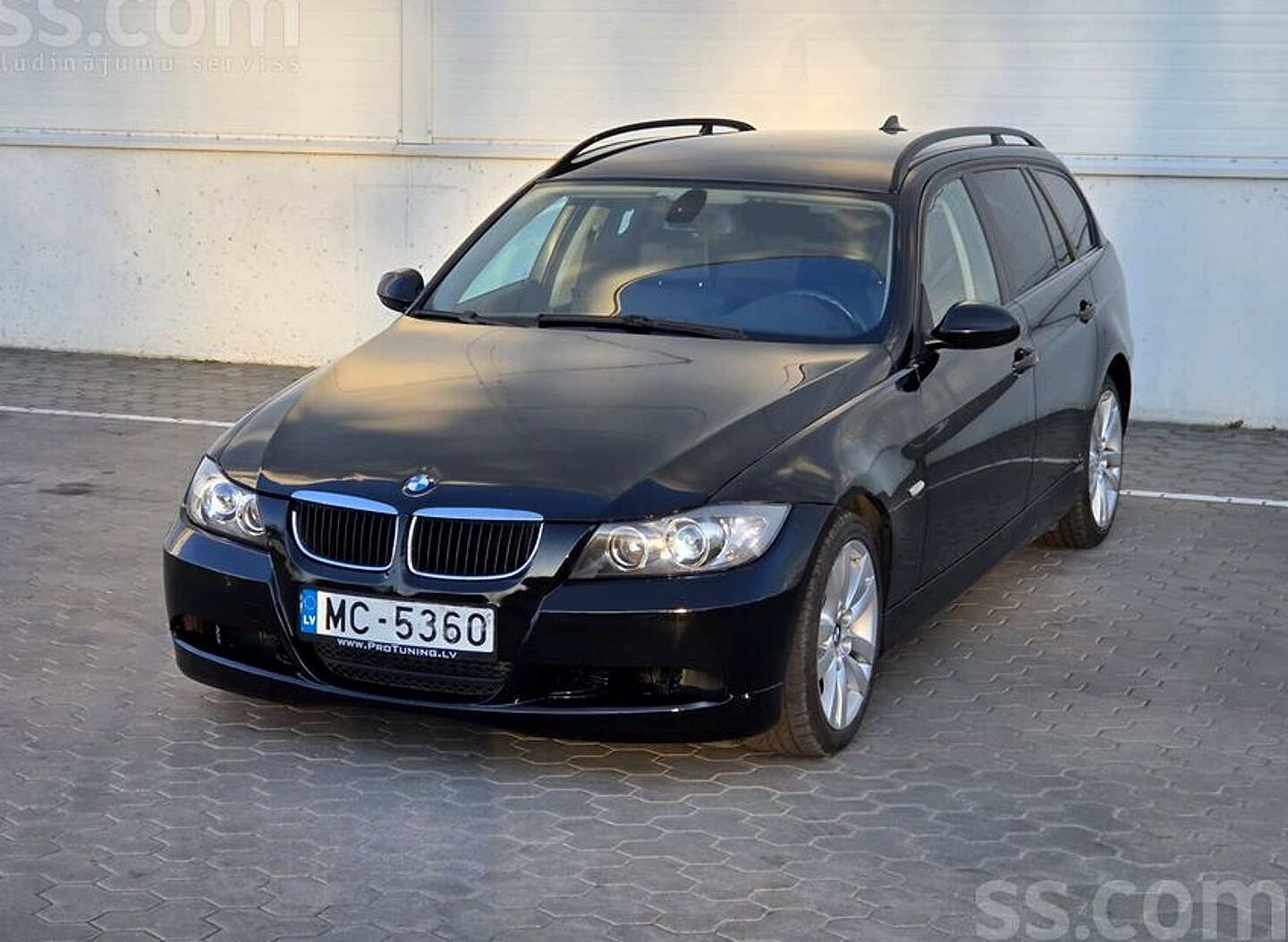 BMW 330 — foto 4