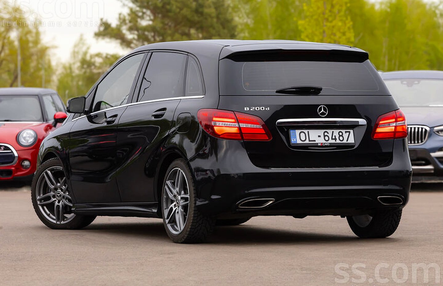 Mercedes-Benz B200 — foto 4