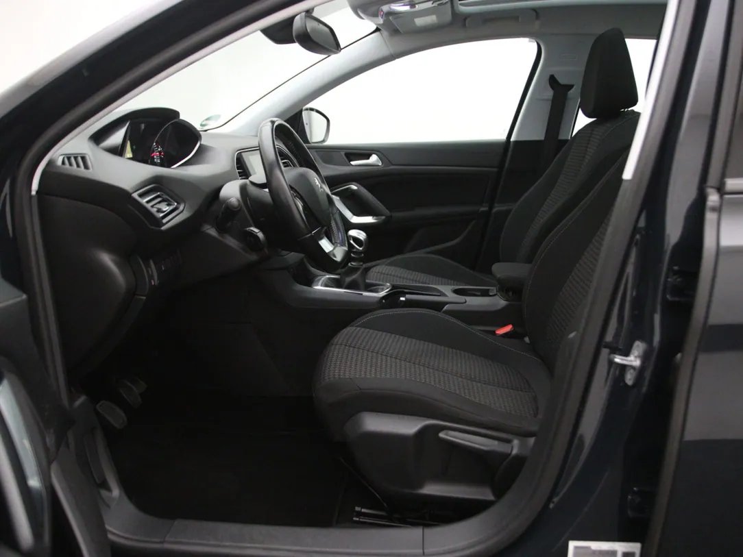 Peugeot 308 — foto 5