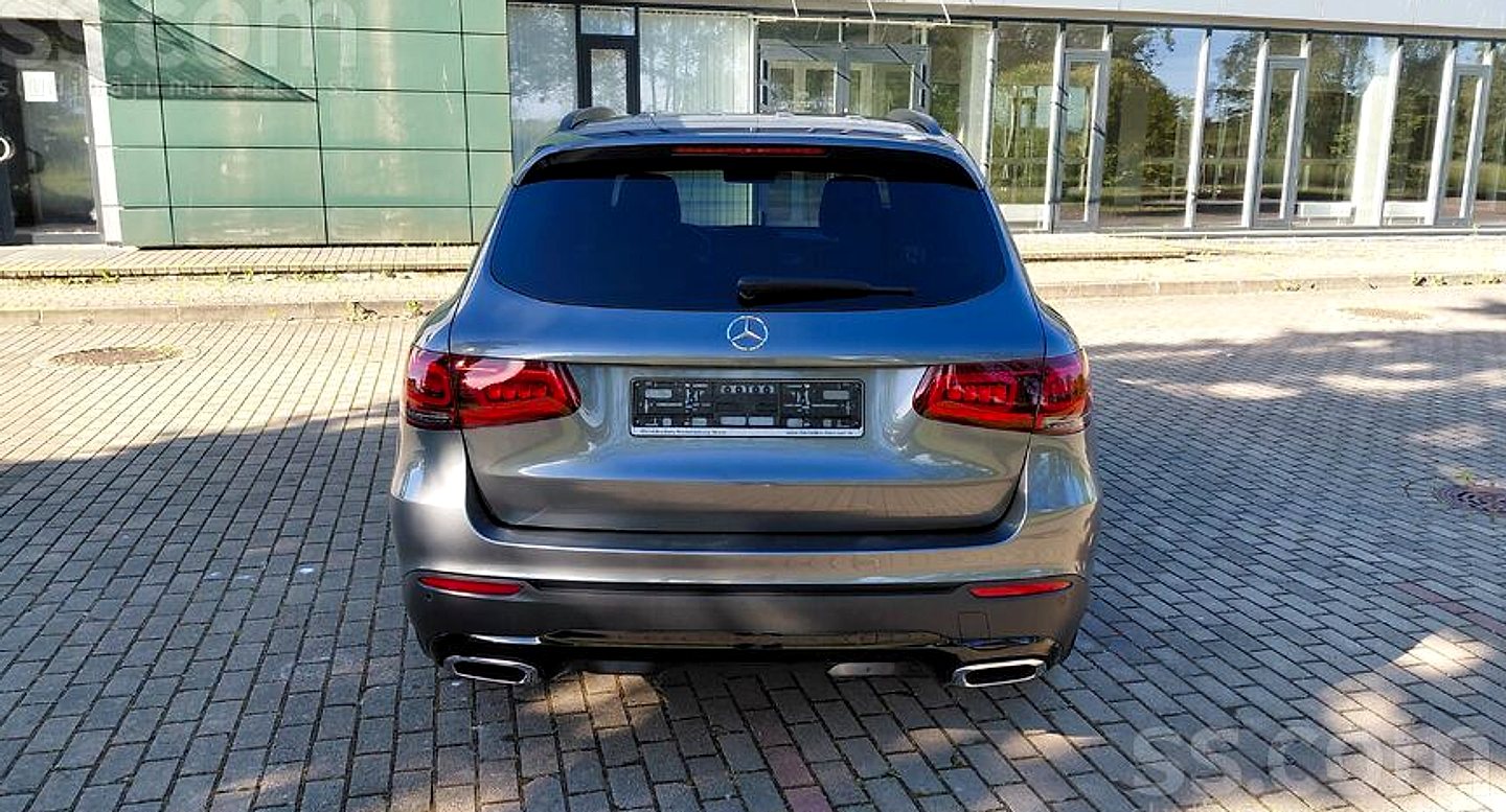 Mercedes-Benz GLC 300 — foto 6