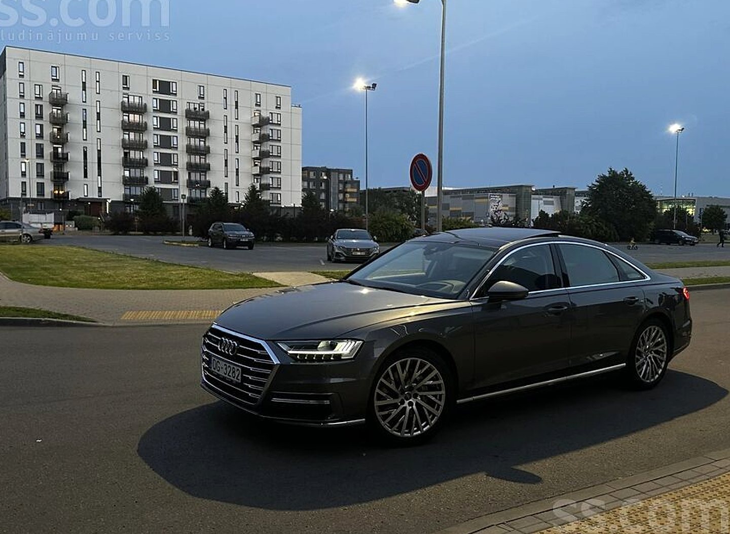 Audi A8 — foto 3