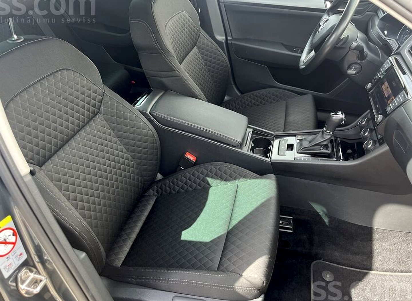 Škoda Superb — foto 5