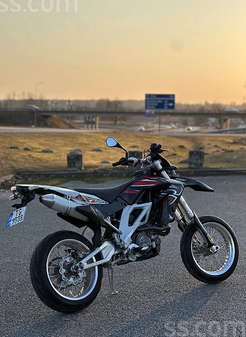Aprilia Sxv550, 2009. gads