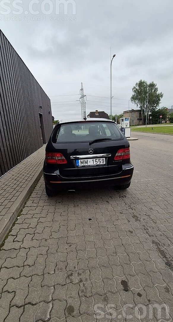 Mercedes-Benz B180 — foto 3