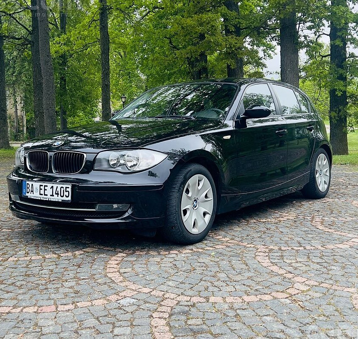 BMW 118 — foto 2