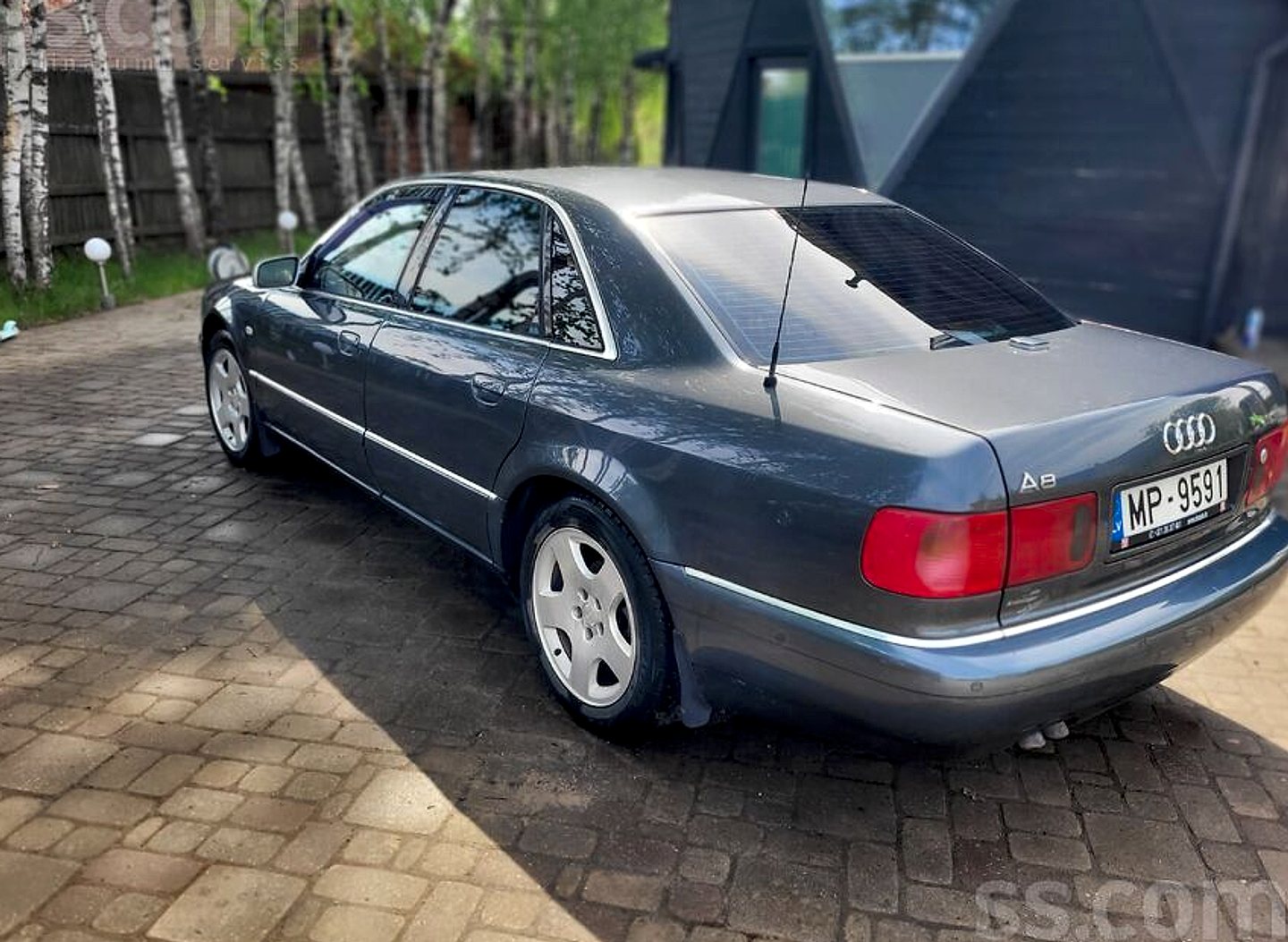 Audi A8 — foto 2