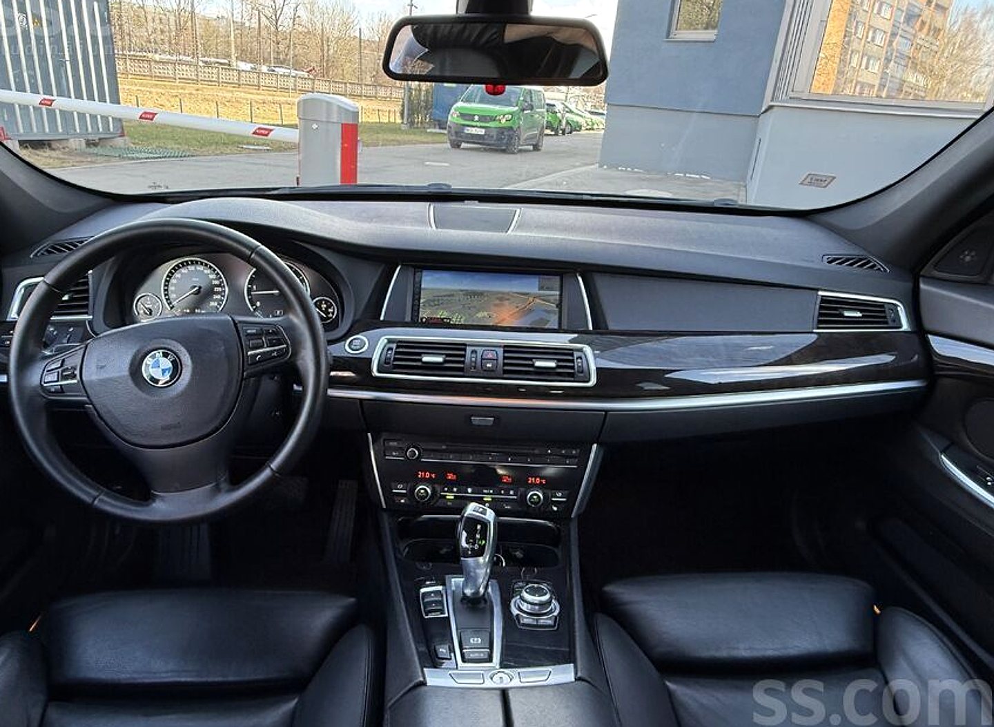 BMW 530 — foto 6