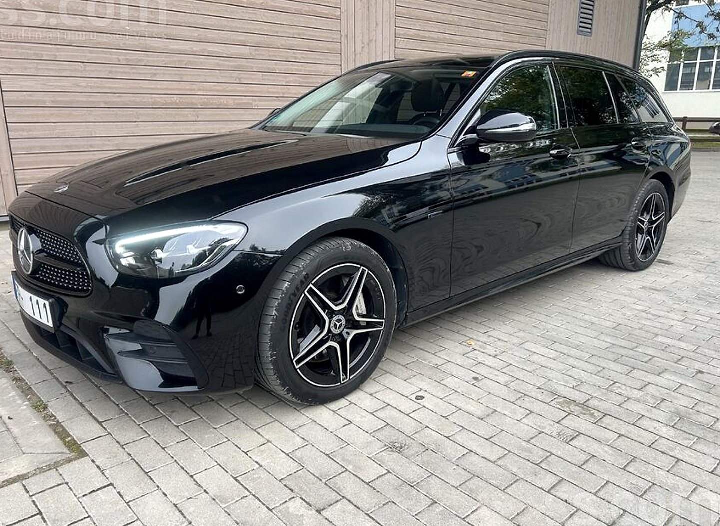 Mercedes-Benz E300, 2021. gads