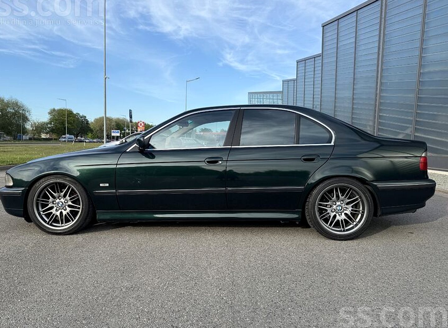 BMW 528 — foto 4