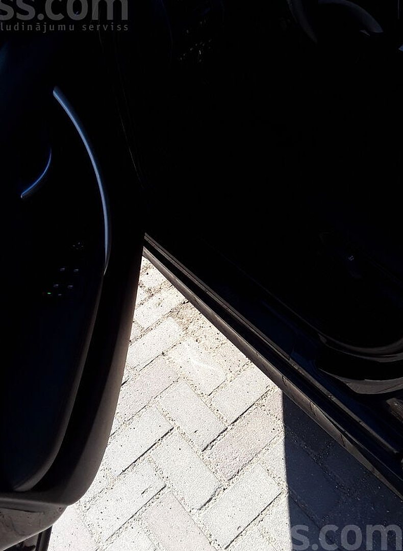 BMW 118 — foto 6