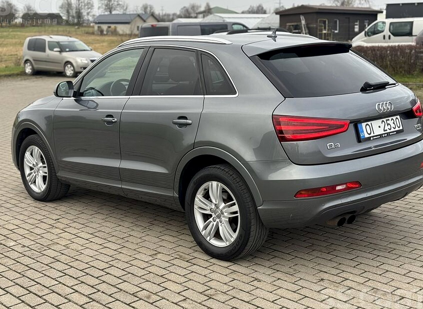 Audi Q3 — foto 5