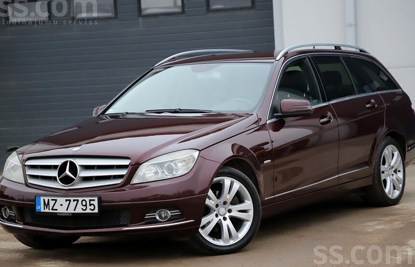 Mercedes-Benz C220 — foto 3