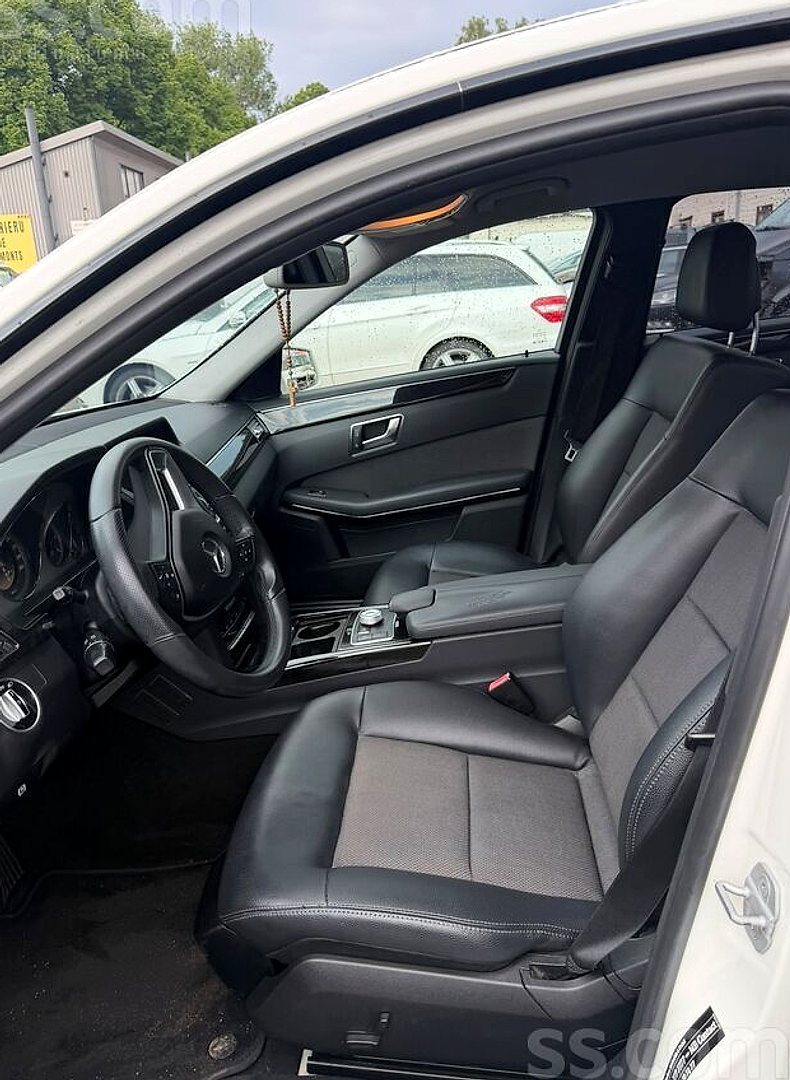 Mercedes-Benz E220 — foto 5