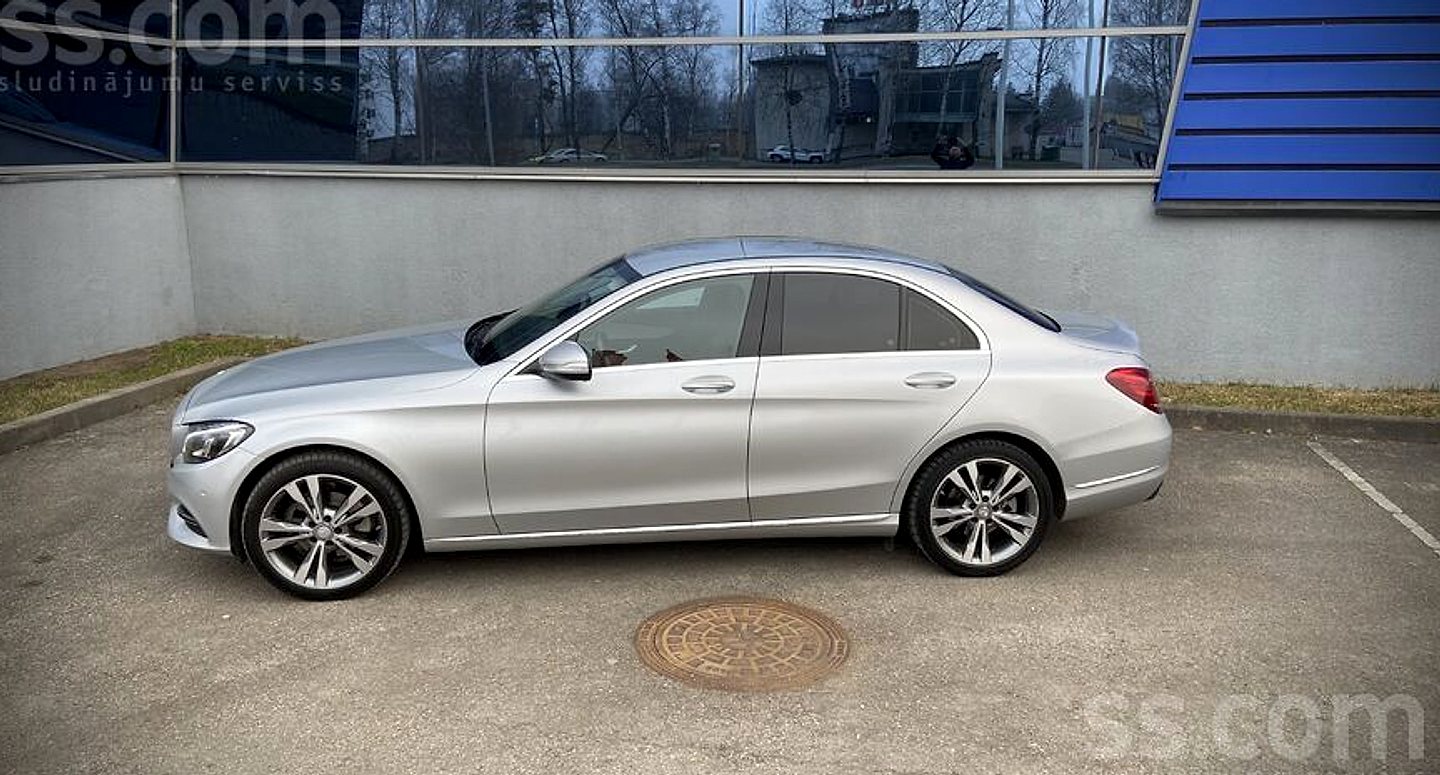 Mercedes-Benz C200 — foto 2