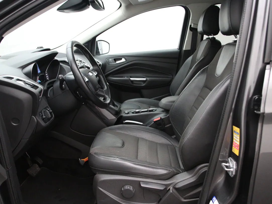 Ford Kuga — foto 5